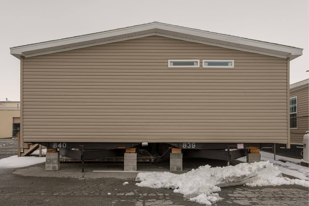 Spectra rh7100 elevation and exterior home features