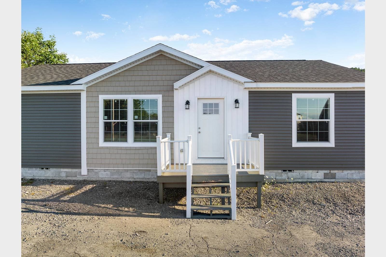 East point - attain elevation and exterior home features