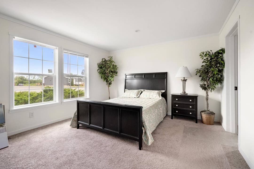 Elevate 52 bedroom home features