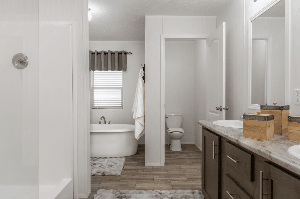 Md-60-32 bathroom home features