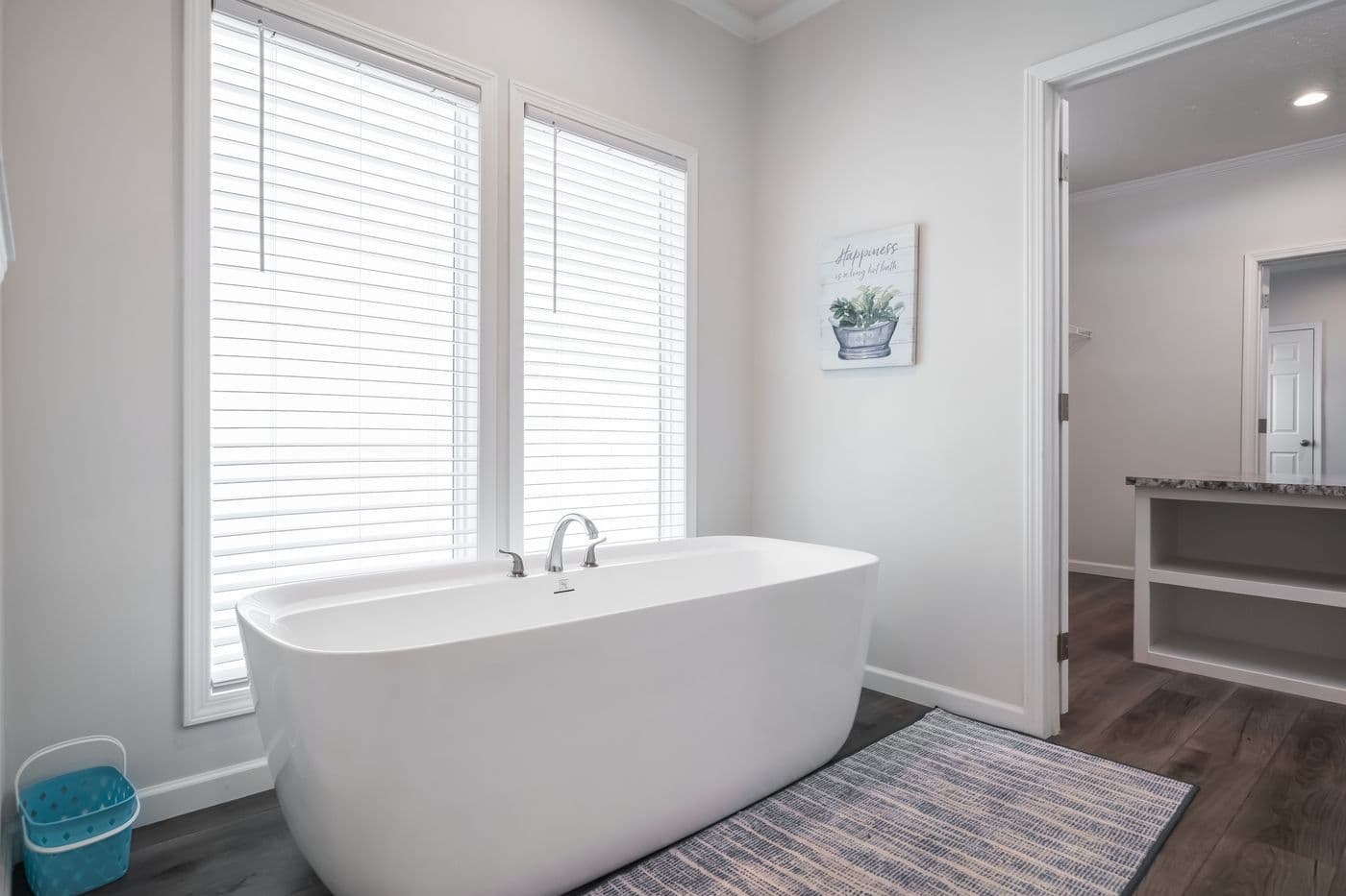 3458 mod 76x32 carolina raelyn bathroom home features