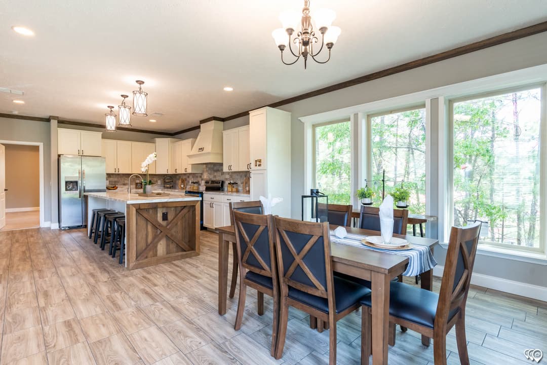 Tahoe harbor interior home features