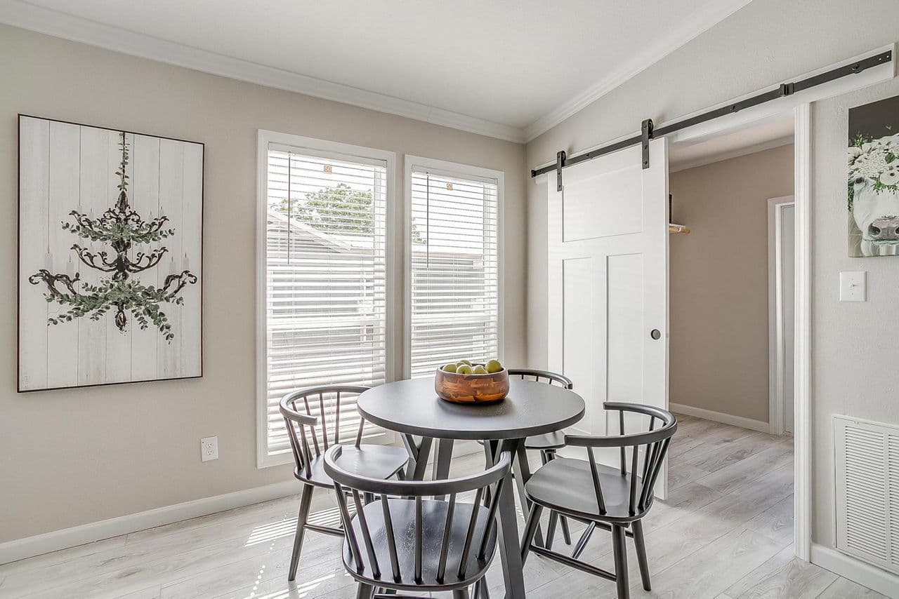 Innovation 2860h interior home features