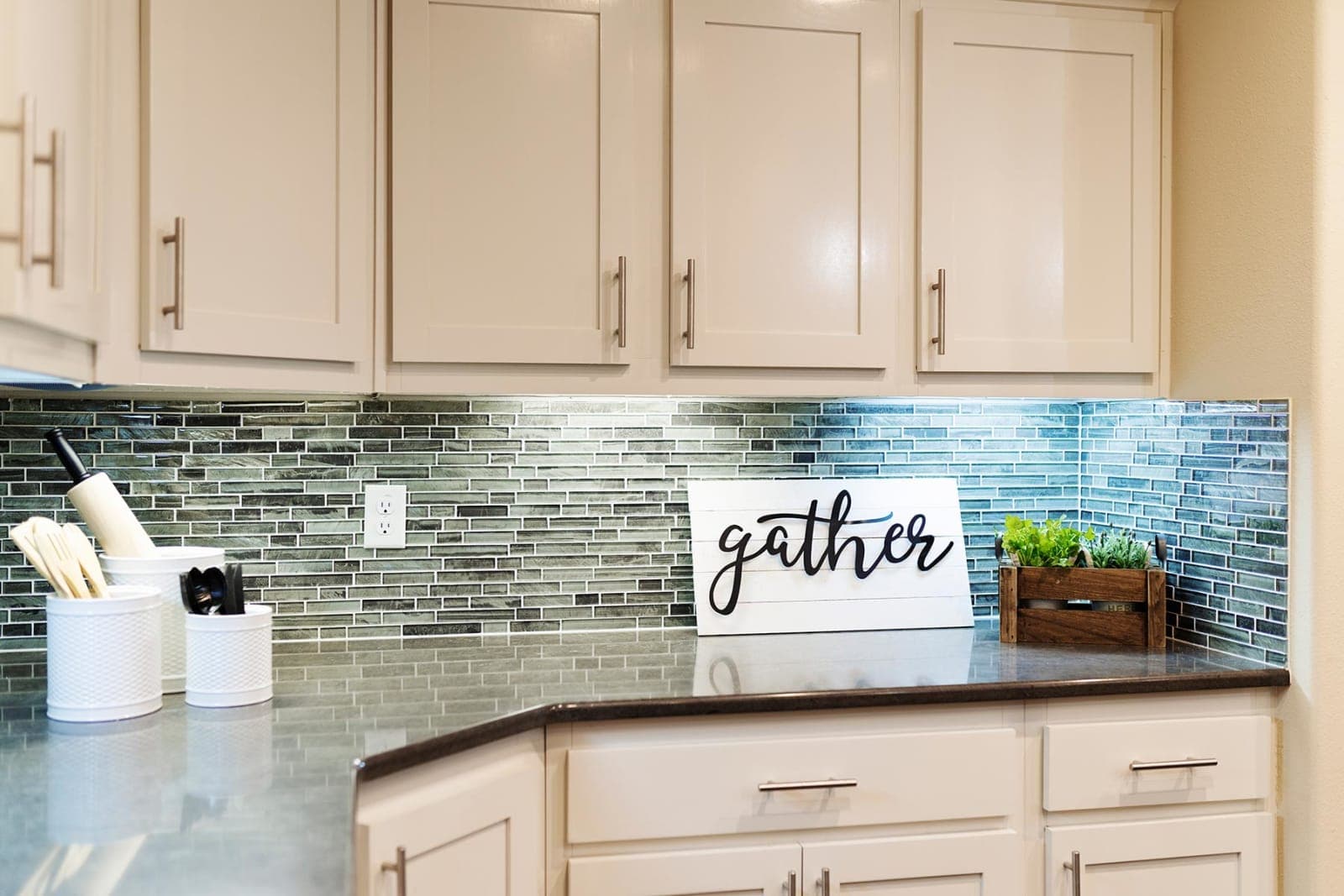 Westridge 1492ct kitchen home features