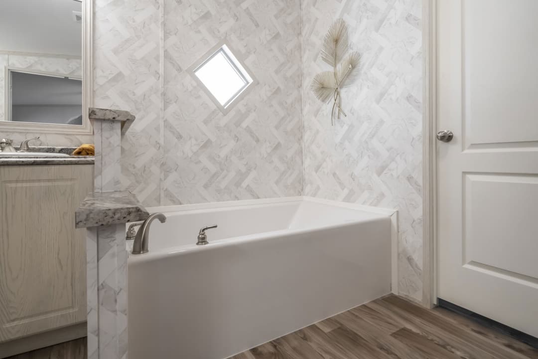 Doublewide c-32×64-32ap bathroom home features