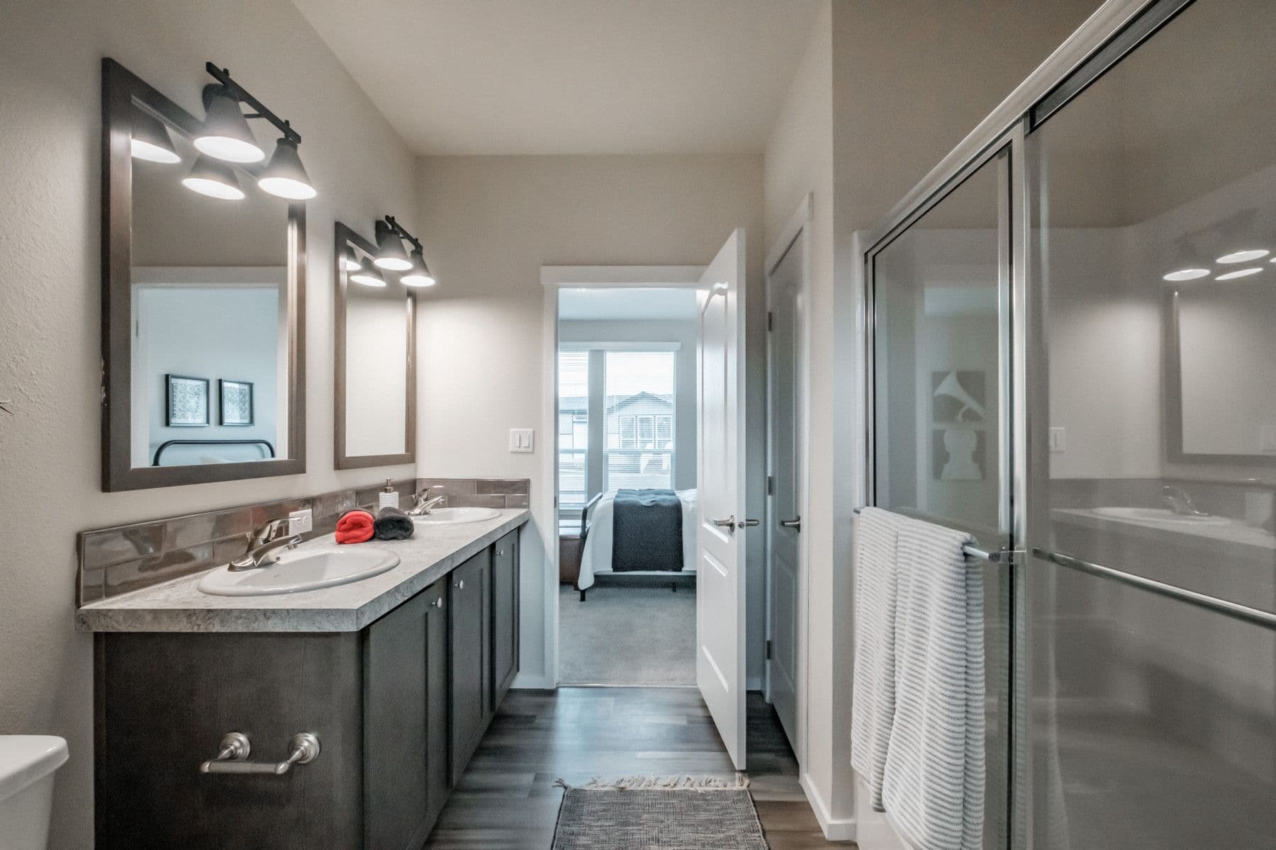 Canyon bathroom home features