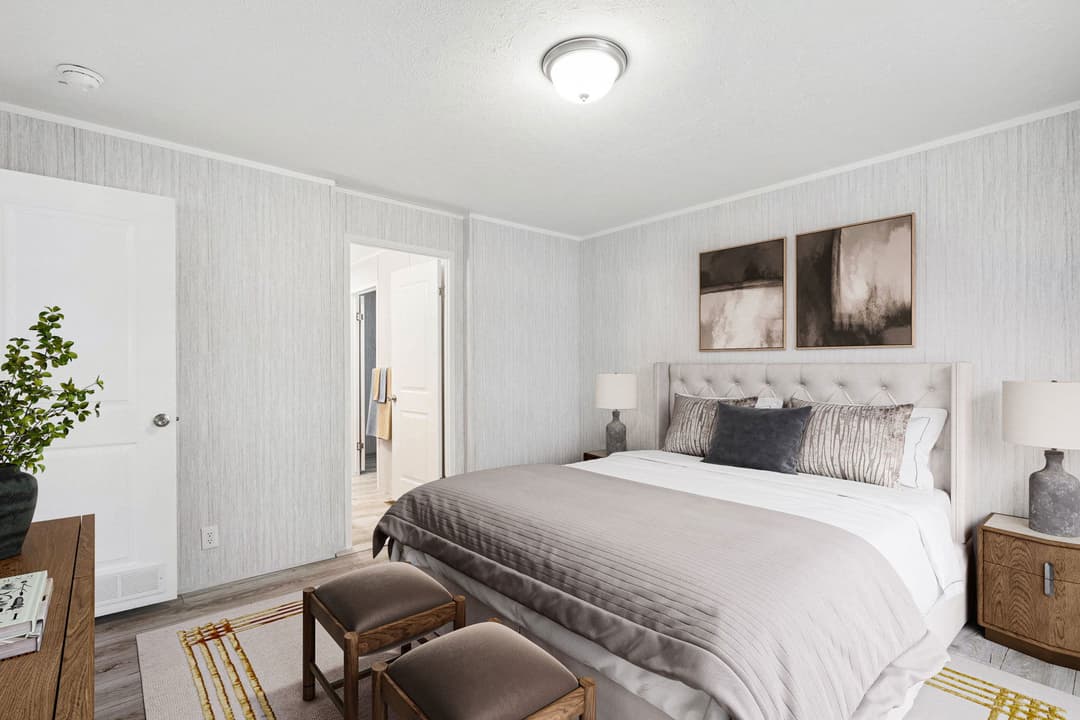 Superior 3905 bedroom home features