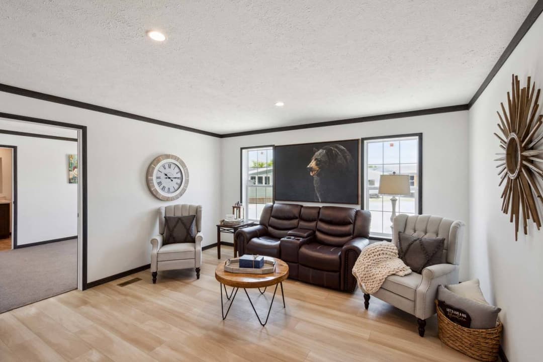 Roan interior home features