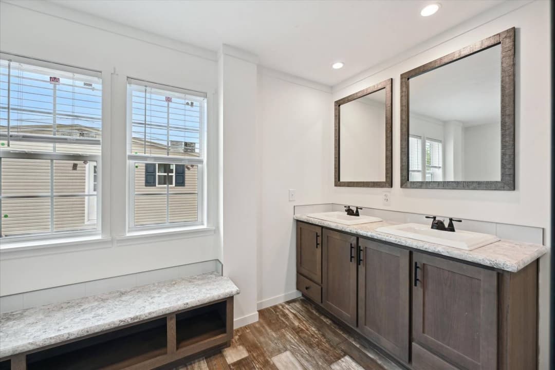 East point - elevate 56 bathroom home features
