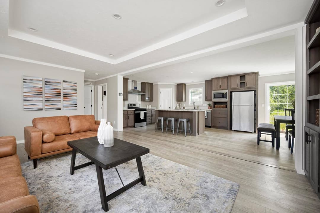 East point - pursuit interior home features