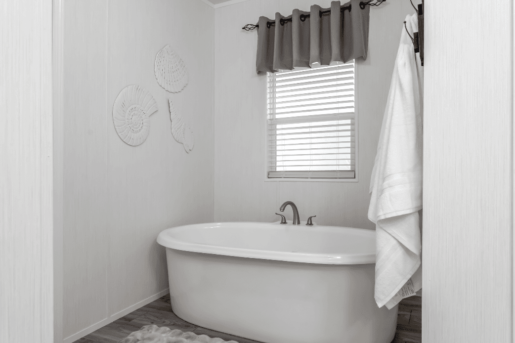 Md-60-32 bathroom home features