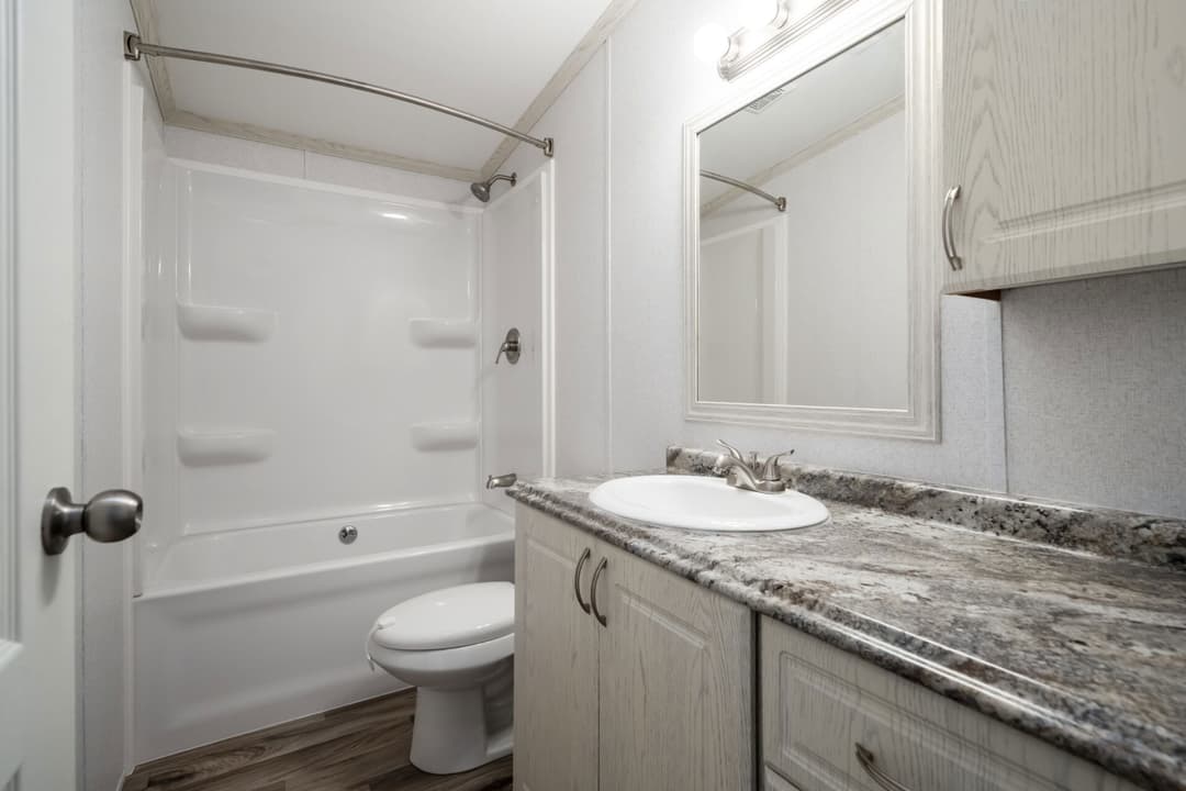 Doublewide c-32×64-32ap bathroom home features