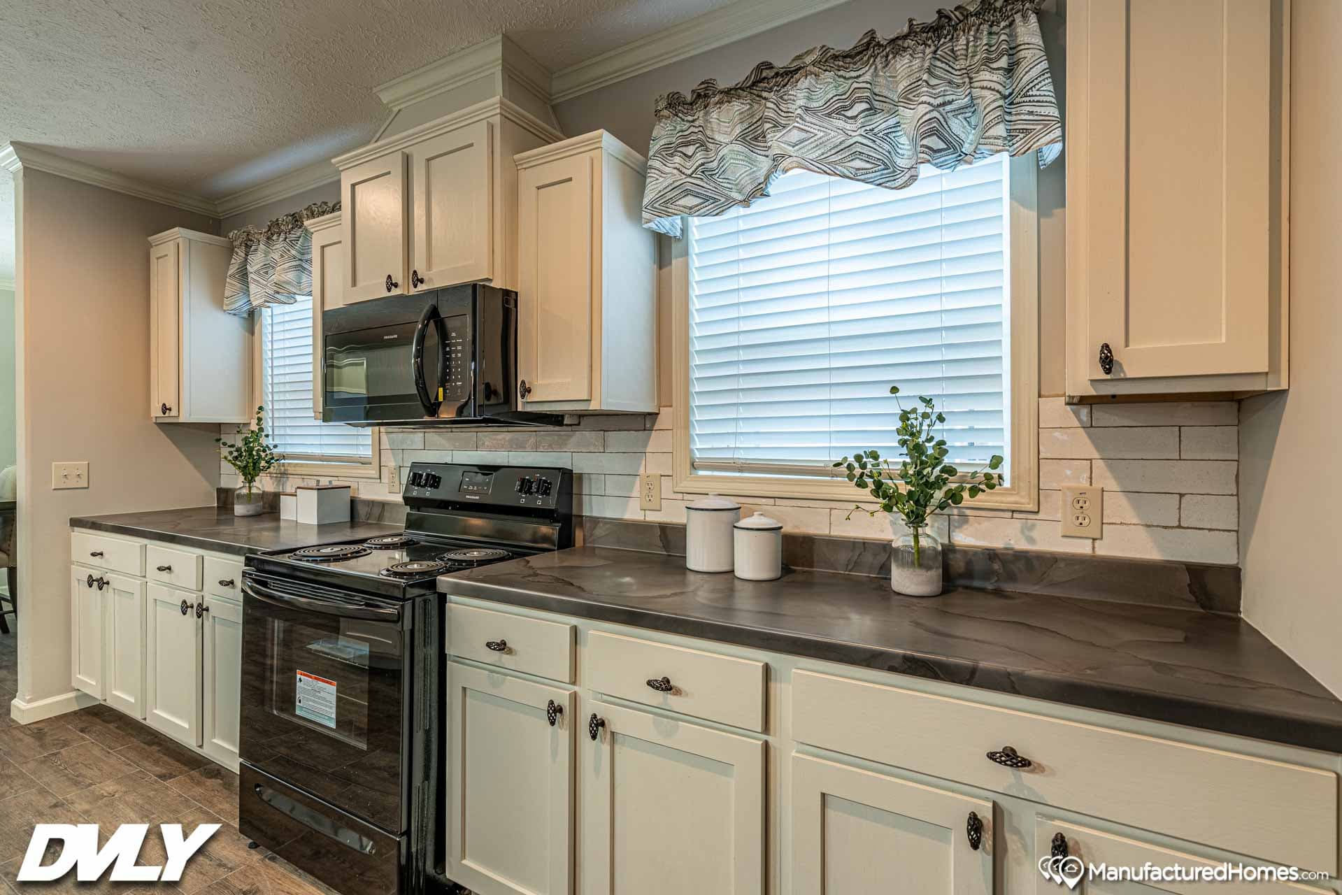 Orchard house kitchen home features
