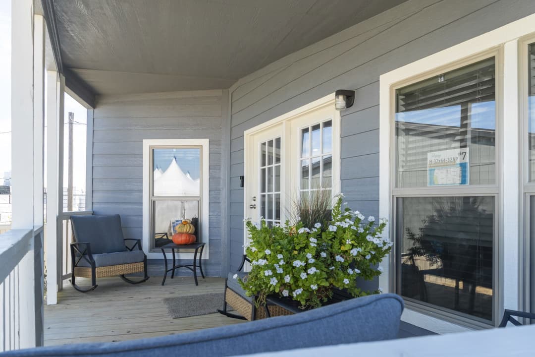 Doublewide c-32×64-32ap exterior home features