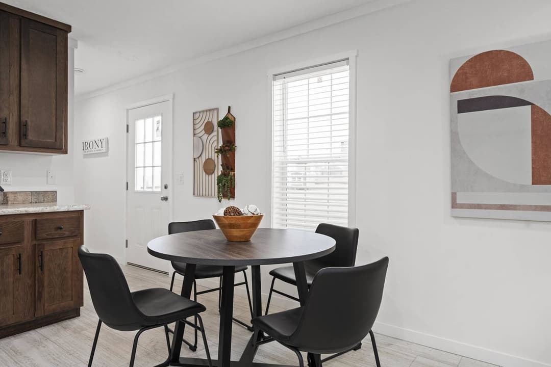 Affinity interior home features