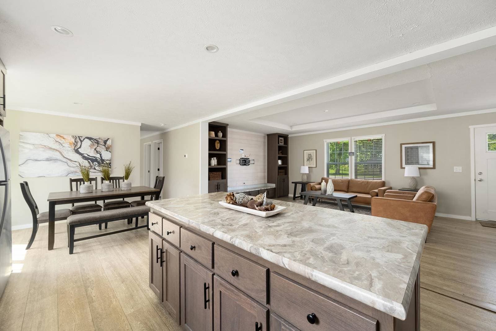 East point - pursuit kitchen home features
