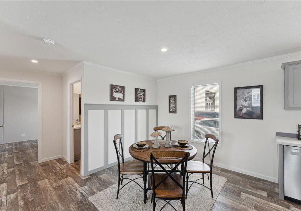 Apex 3900 interior home features