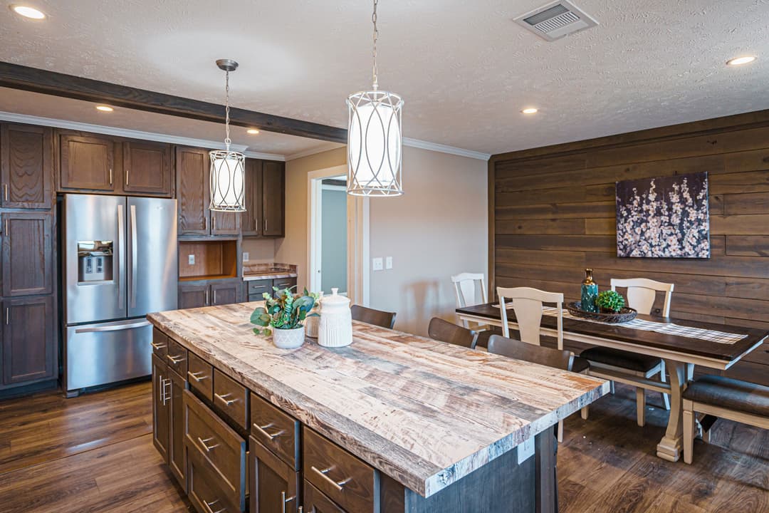 Helicon 3 interior home features
