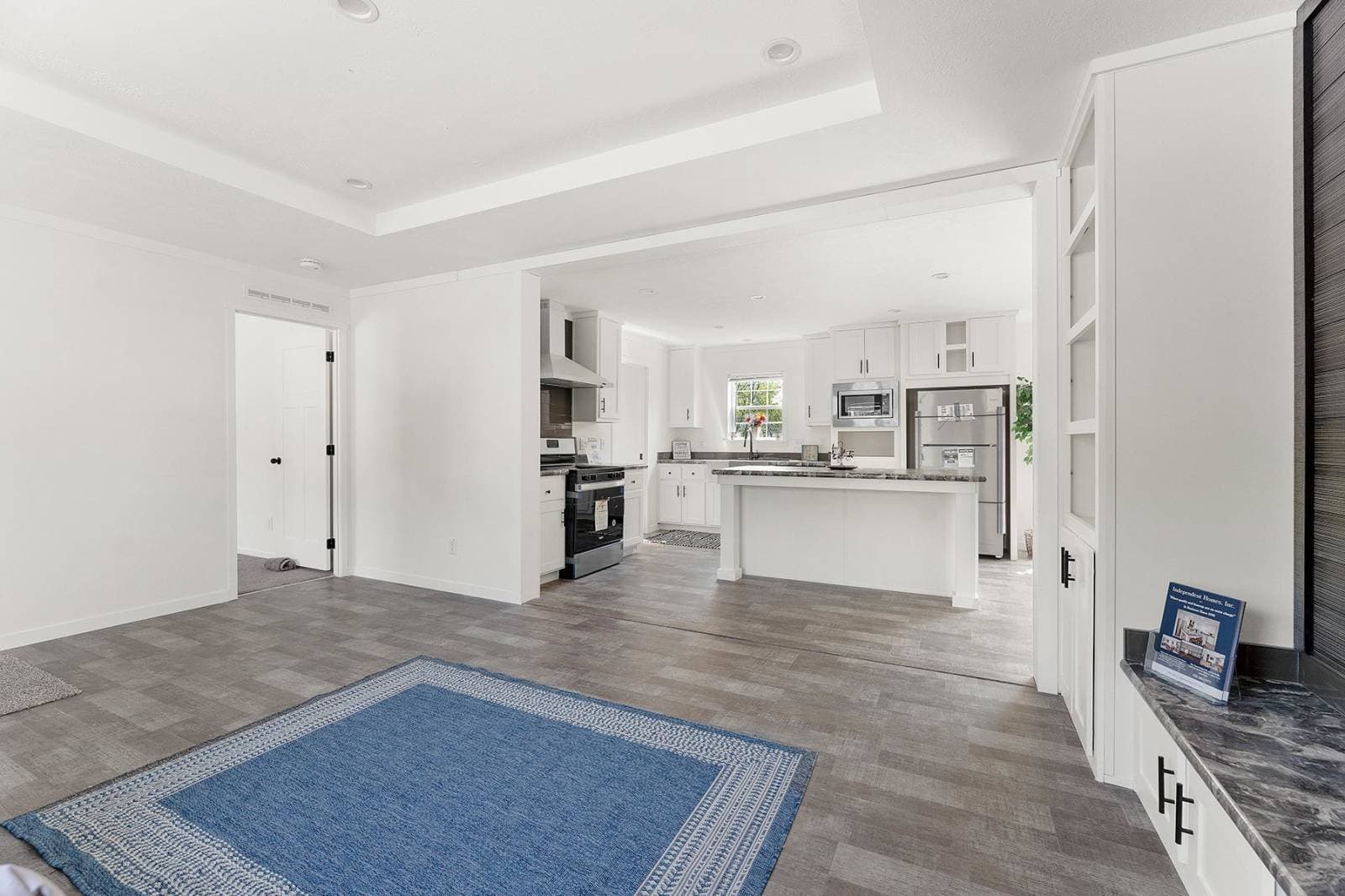Insight interior home features