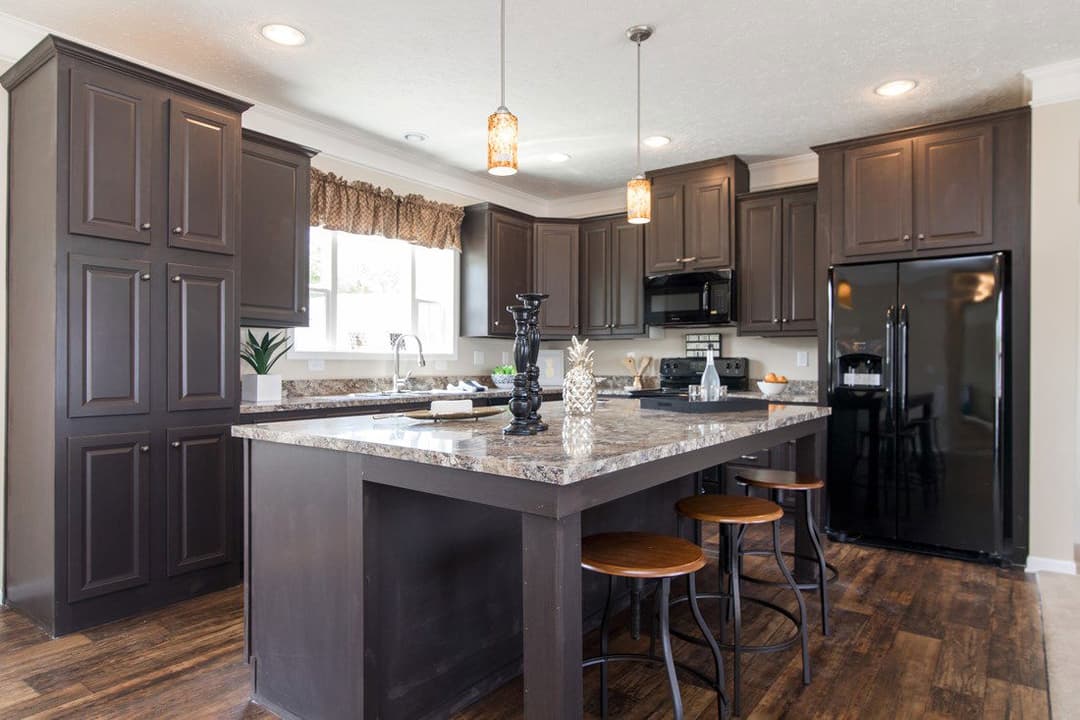 5520 sweet one kitchen home features