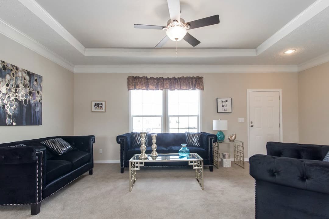 5520 sweet one interior home features