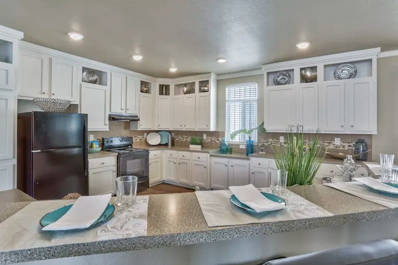 Citrus kitchen home features