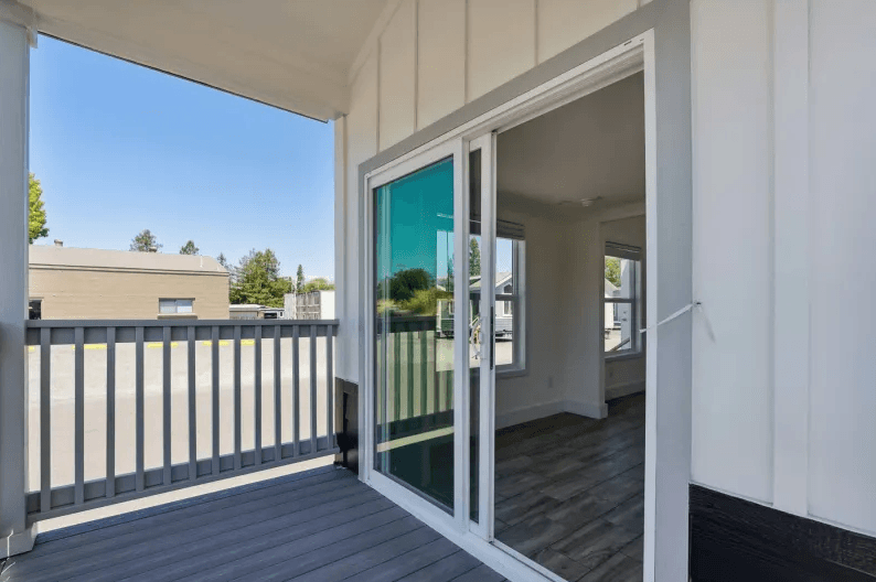 Ath-21l exterior home features