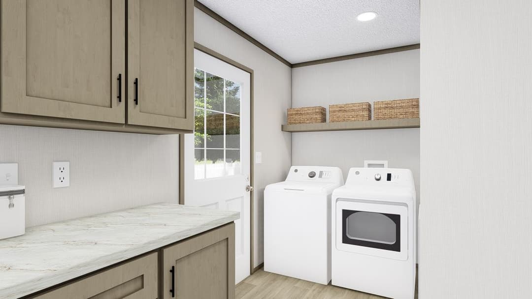 Drake kitchen home features