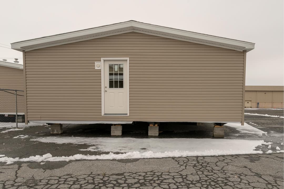 Spectra rh7100 elevation and exterior home features