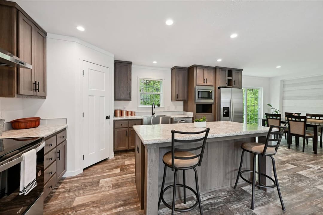 East point - elevate 56 kitchen home features