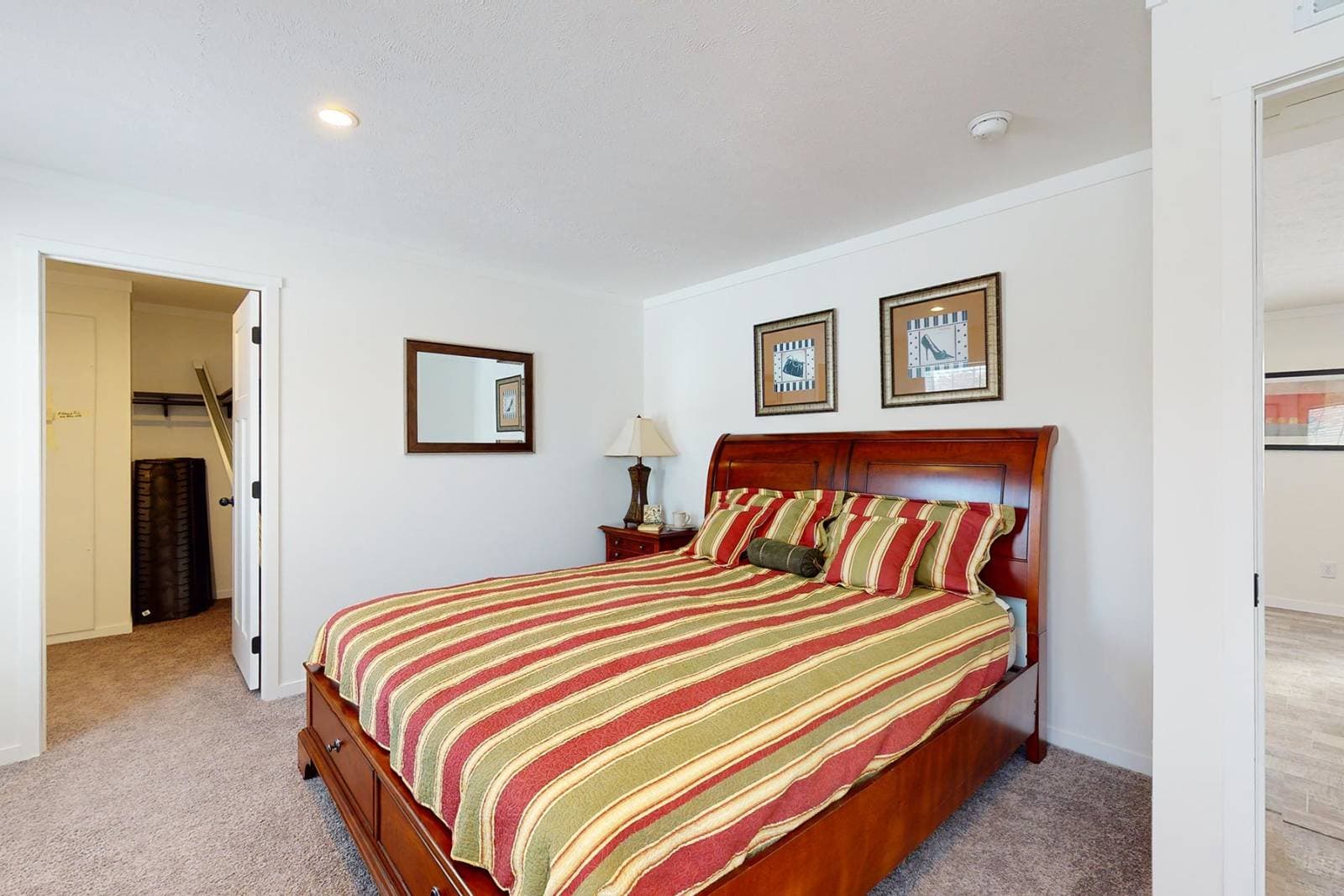 Intrigue bedroom home features