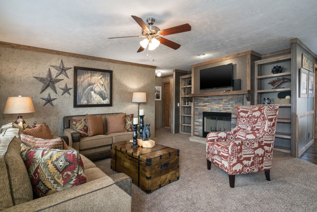 Md-26 rawhide interior home features