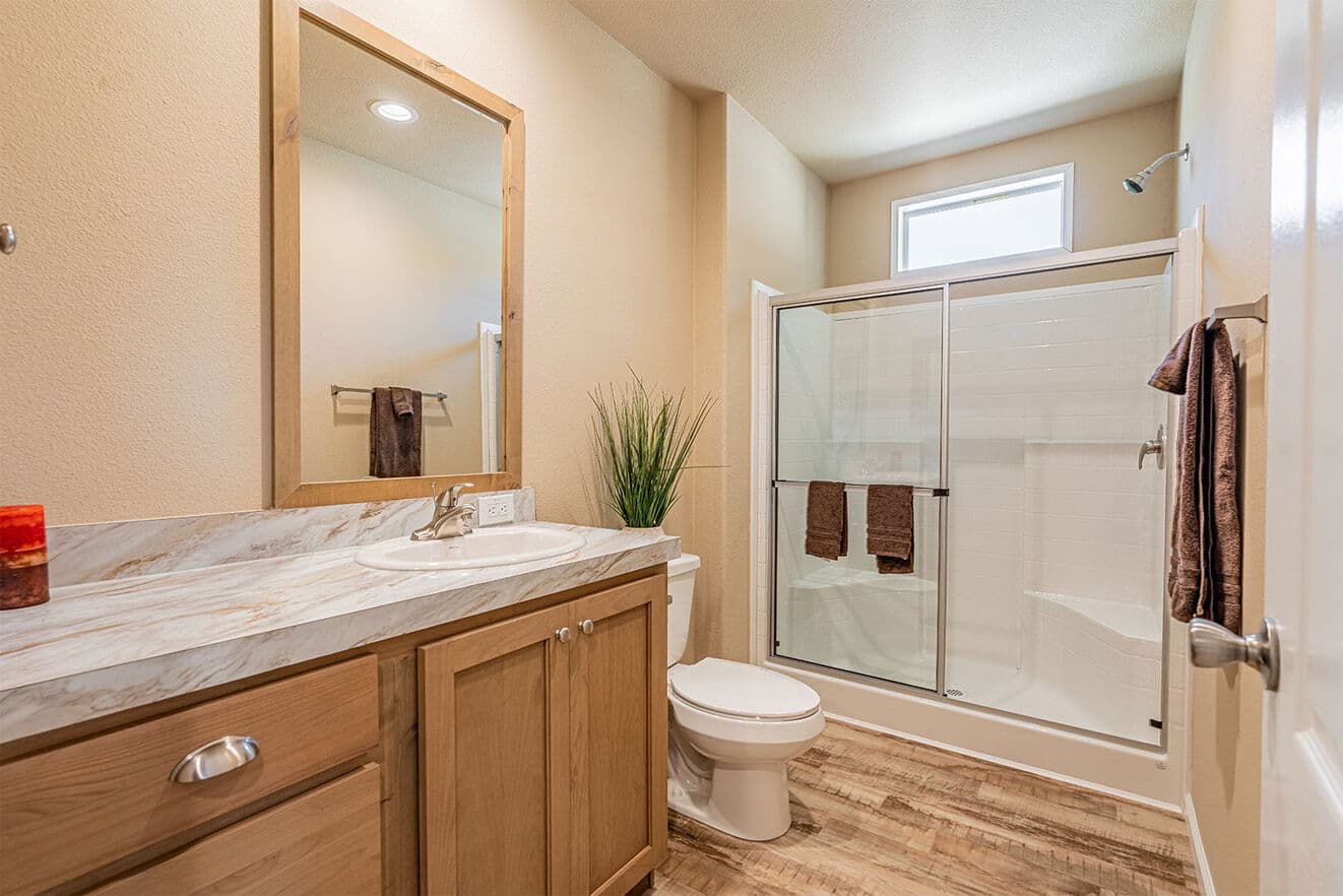 Evergreen 24342e bathroom home features