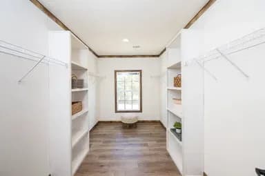Arabella interior home features