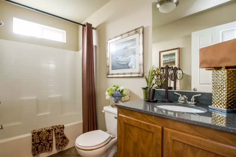 Cm-3443r bathroom home features