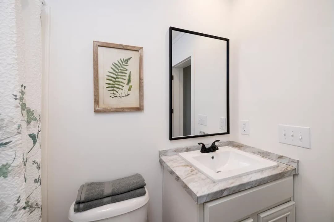 The anna fae bathroom home features