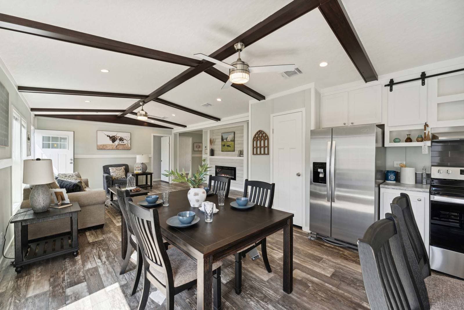 The maddox kitchen home features