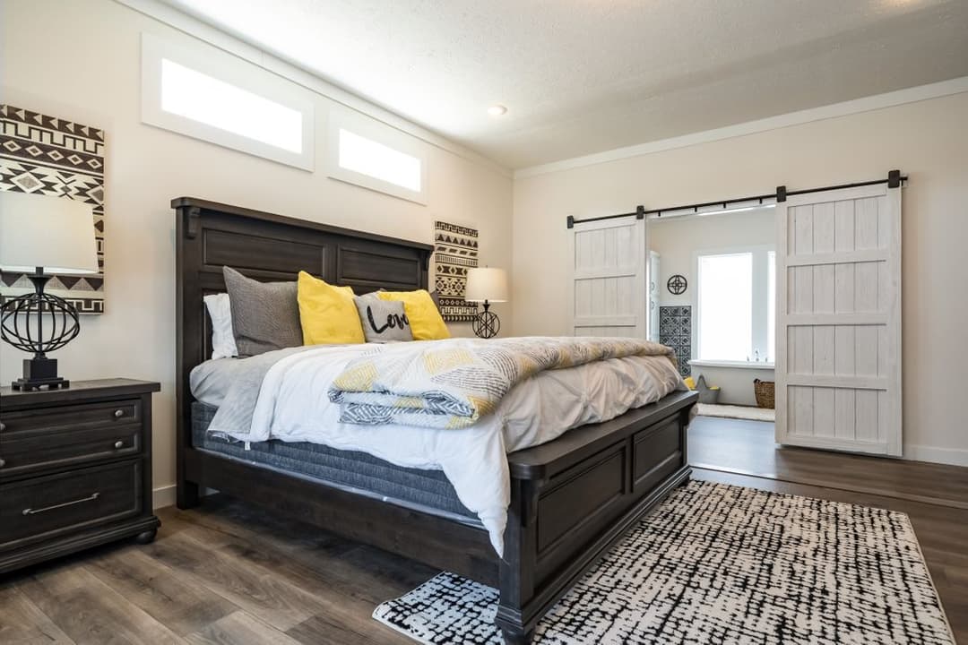 1434 carolina "southern belle" bedroom home features
