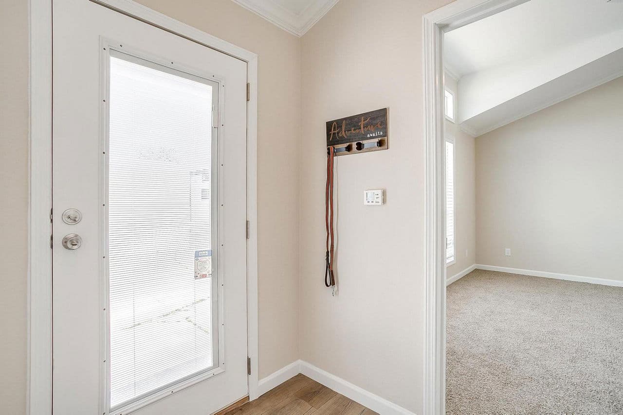 Innovation 1856h interior home features