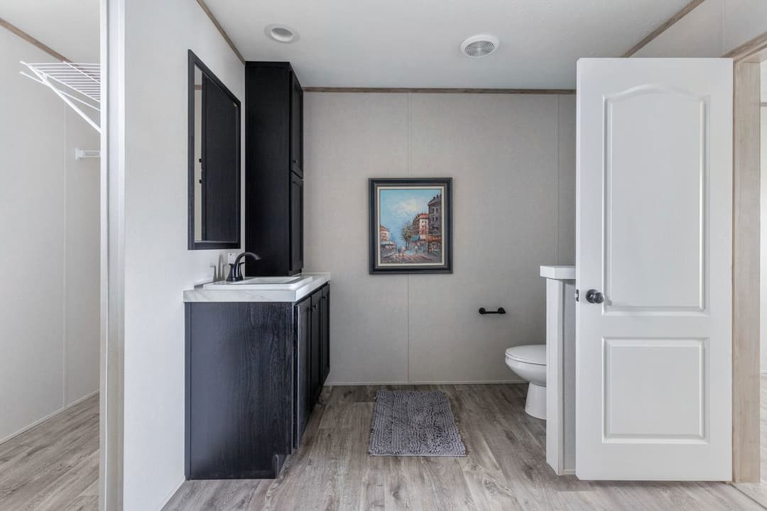 Sterling xl anniversary bathroom home features
