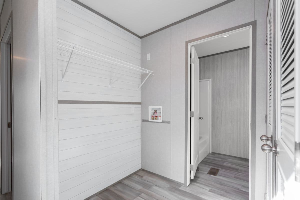 The social 76 interior home features