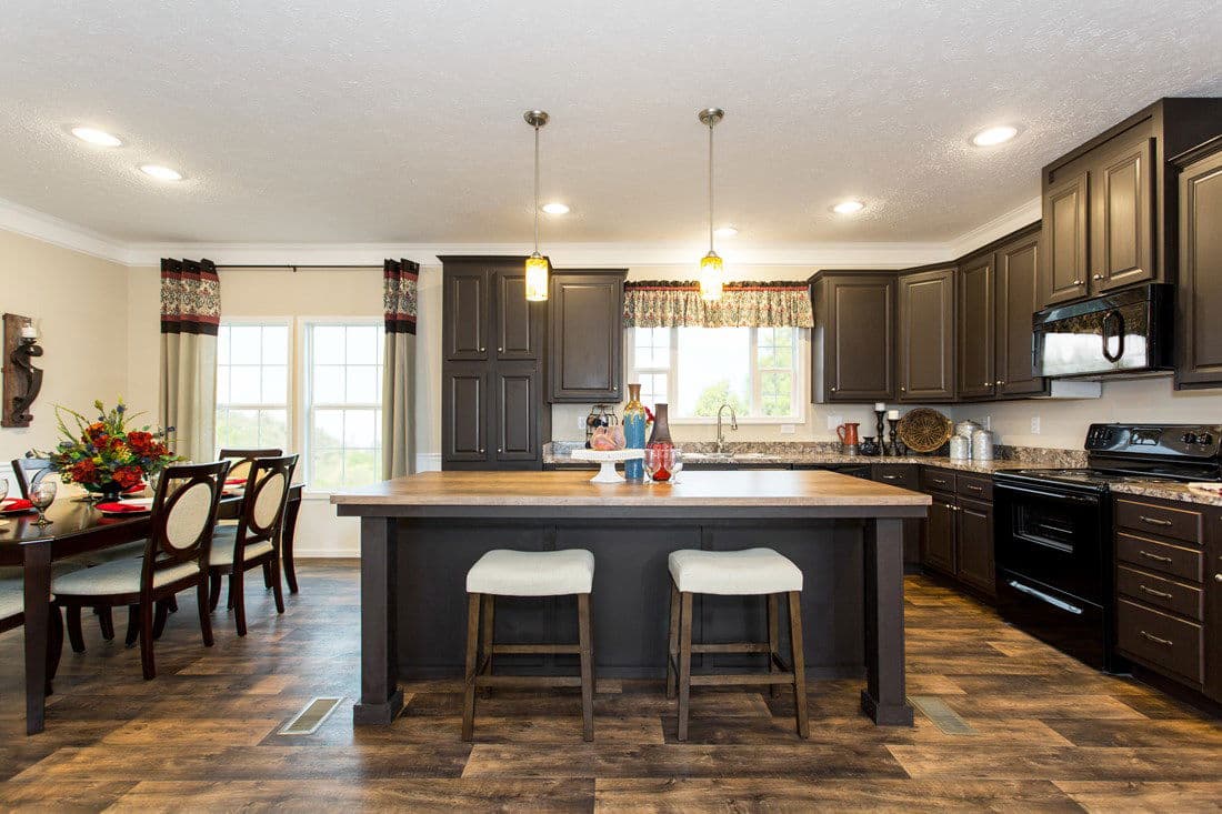 5521 sweet one kitchen home features