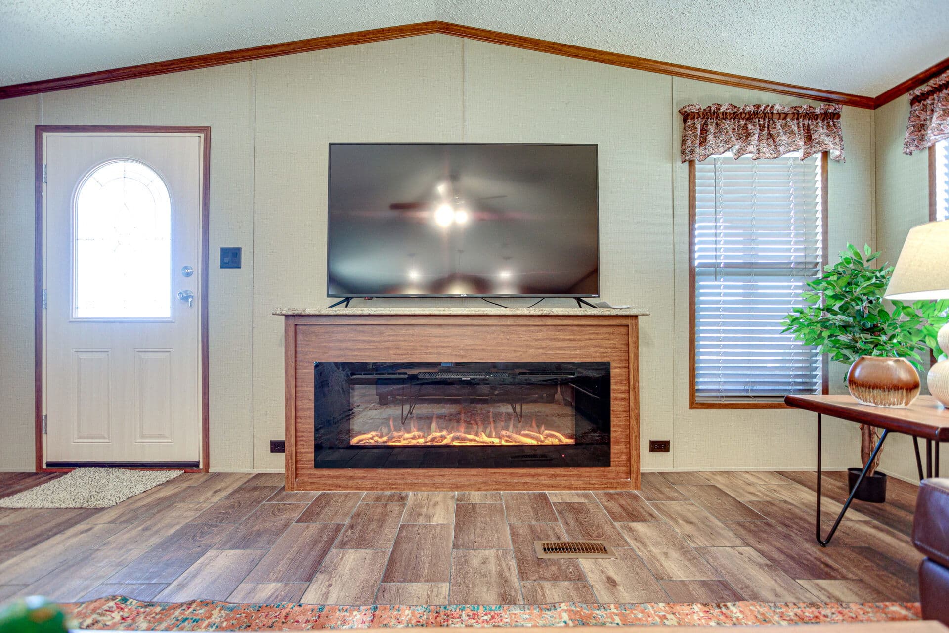 Porch homes 18×64-22a interior home features