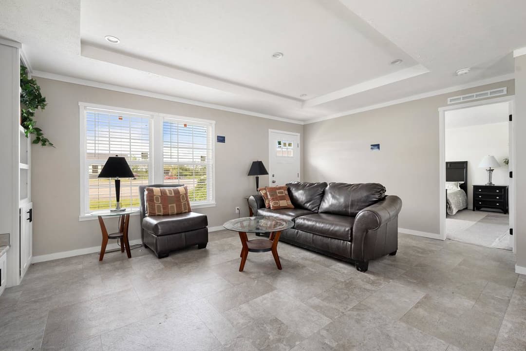 Elevate 52 interior home features