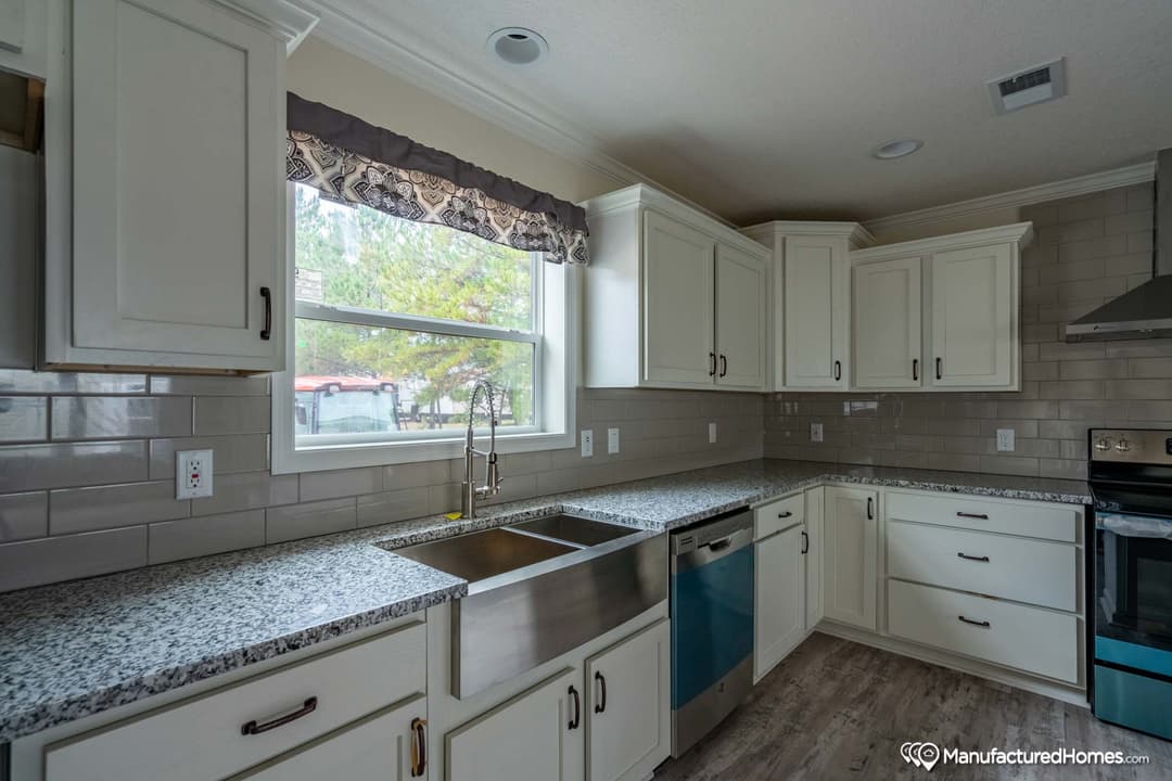 The kyleigh kitchen home features