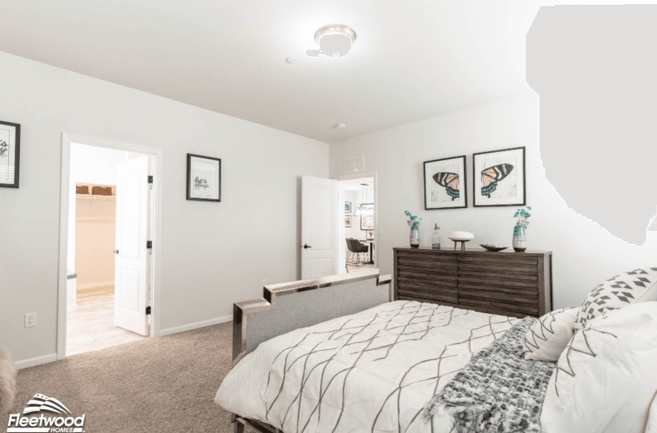 Coronado interior and bedroom home features