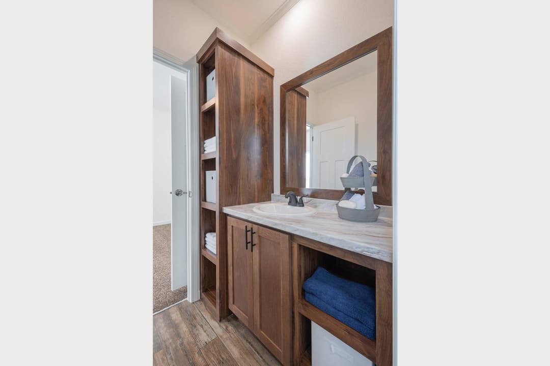 Innovation 3276n bathroom home features