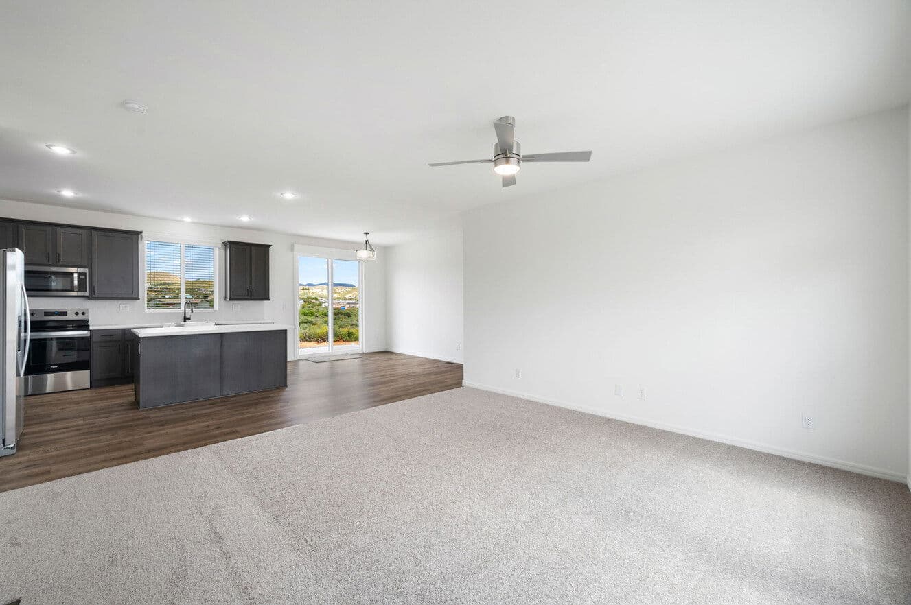 Limited series 28523a interior home features