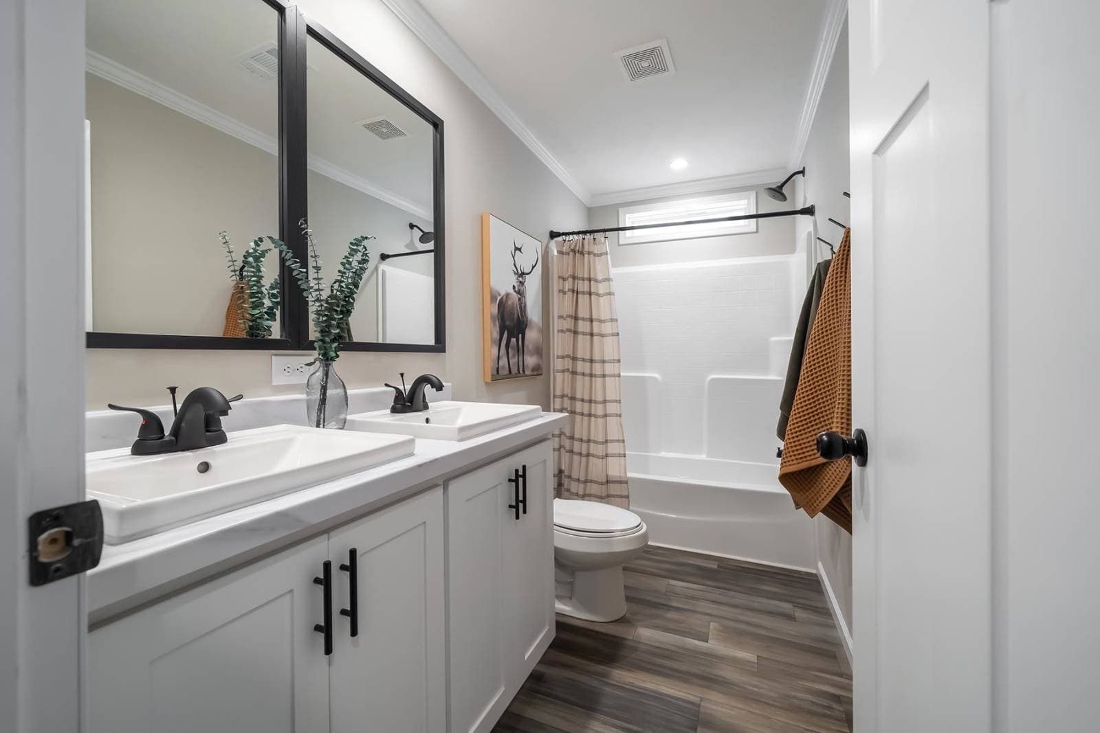 Monterey bathroom home features