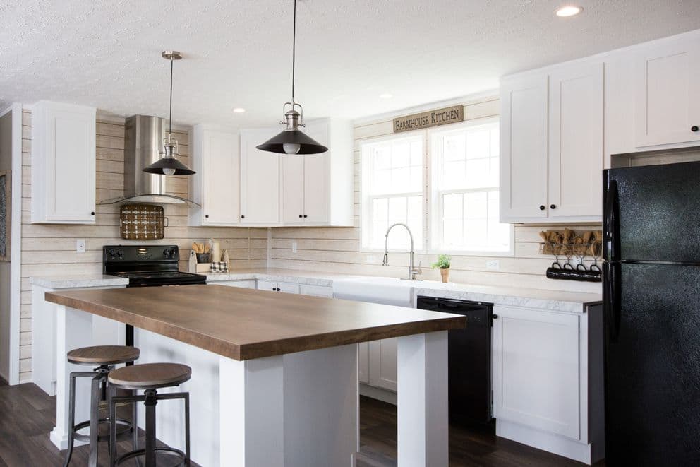 The island breeze 56 kitchen home features